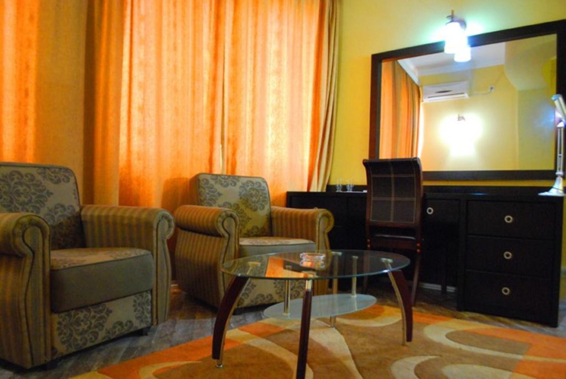 Penthouse Hotel 3* 17