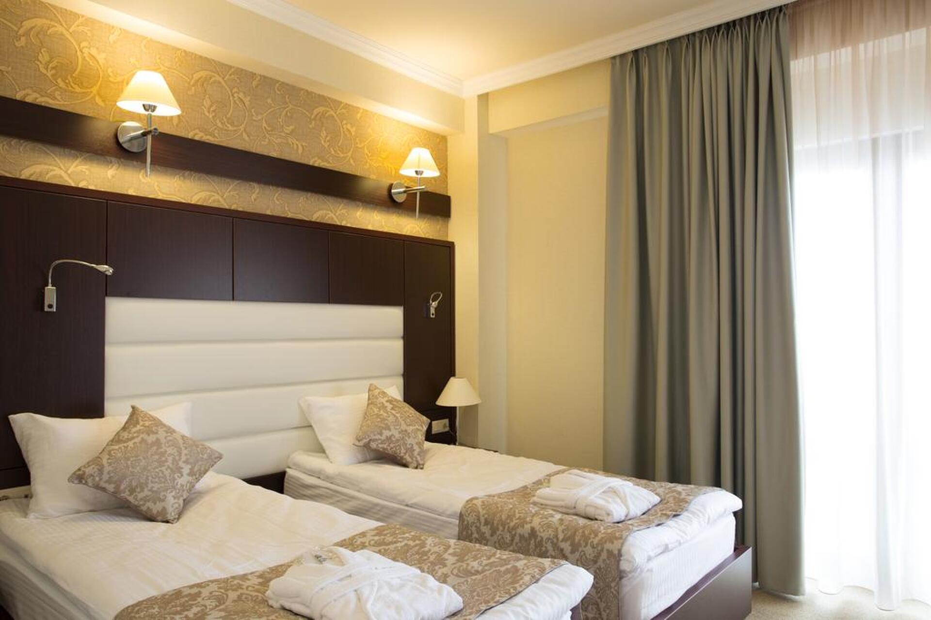 Astoria Hotel Tbilisi 4* 5