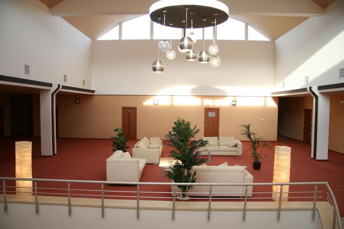 D'Plaza Hotel 4* 1
