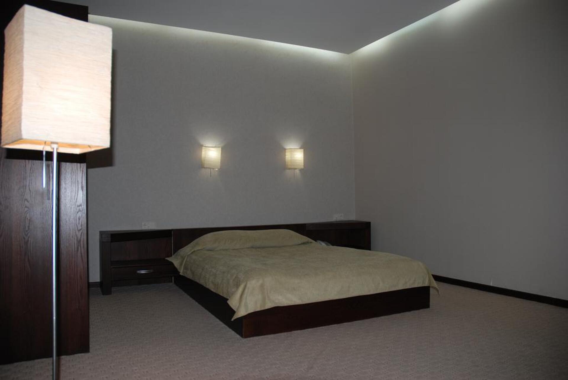 D'Plaza Hotel 4* 10