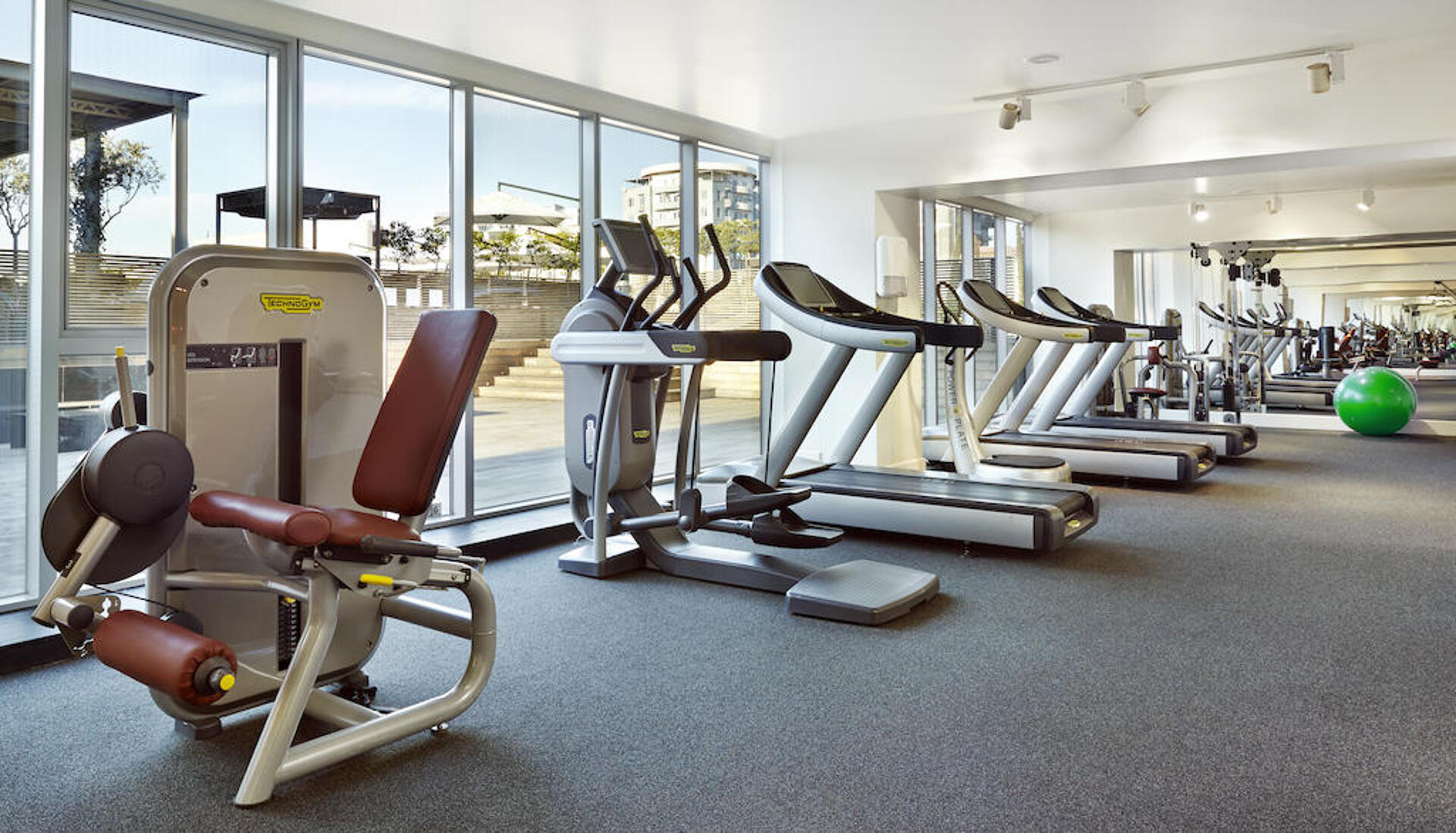 Holiday Inn Tbilisi 4* 5