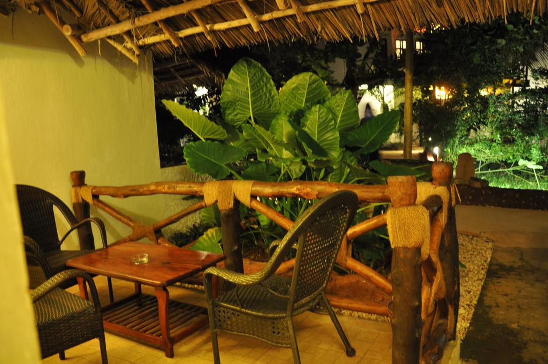 Langi Langi Beach Bungalows 21