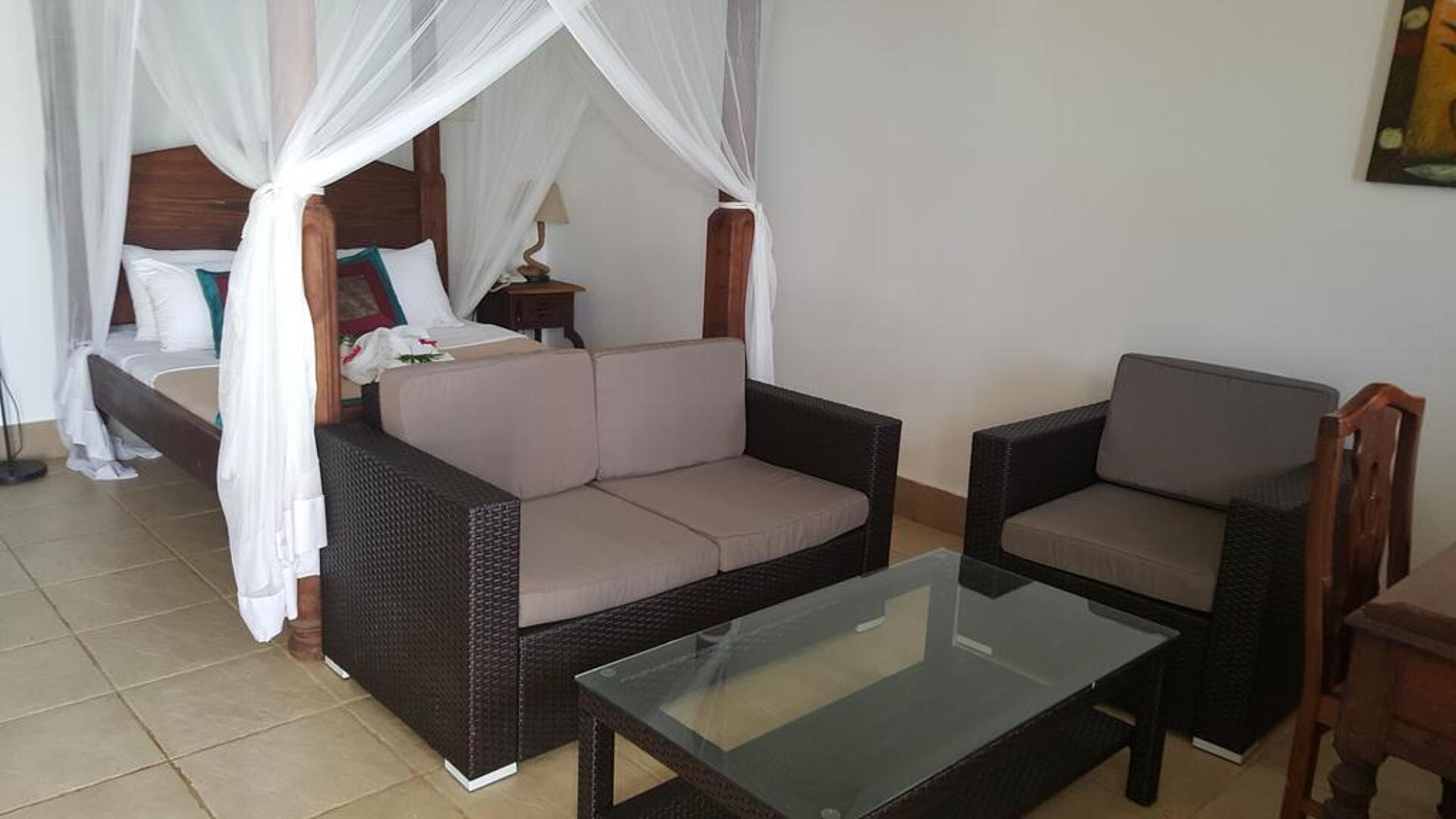 Langi Langi Beach Bungalows 16