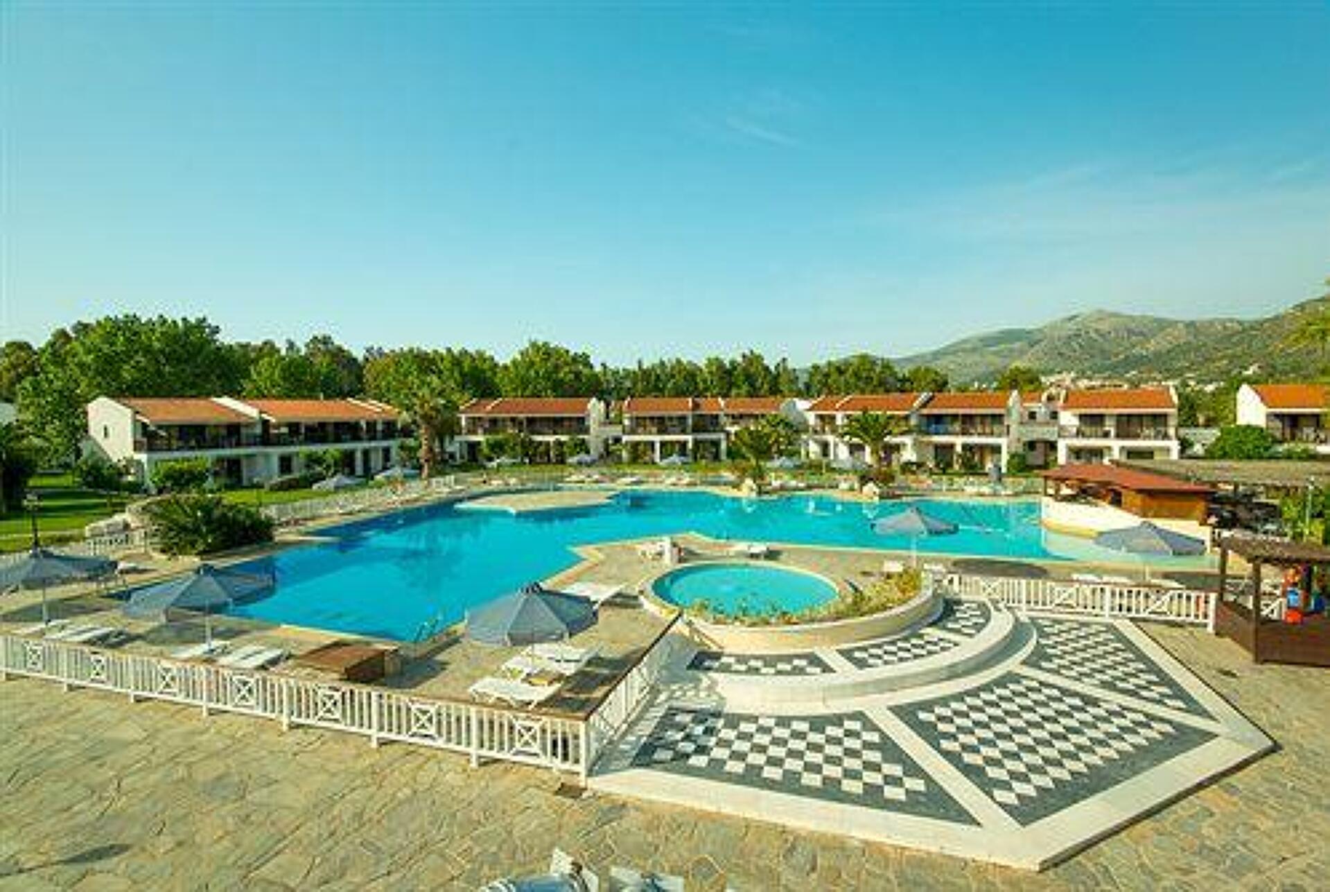 Golden Coast Hotel & Bungalows 4* 17