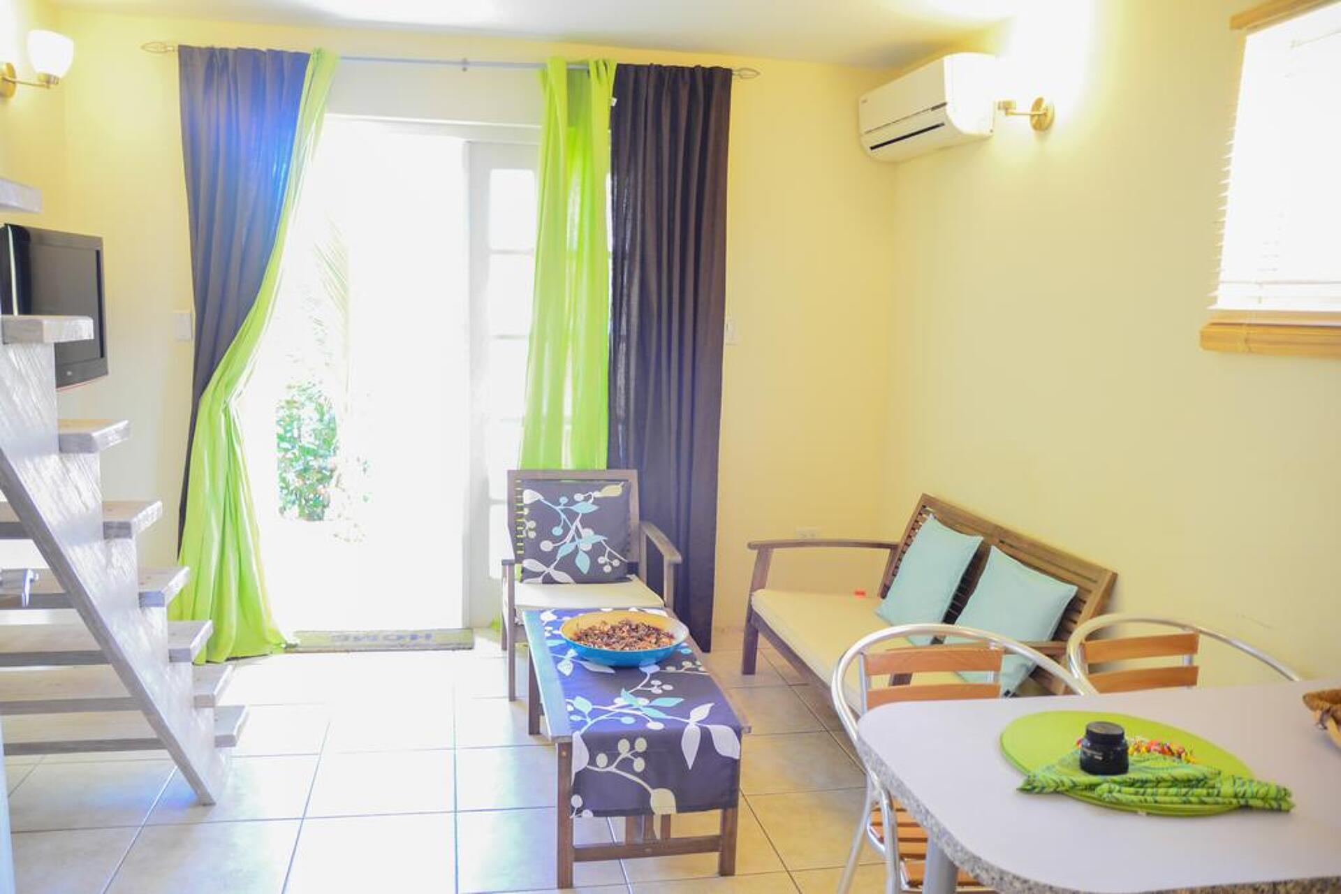 Aruba Tropic Apartments 3* 1