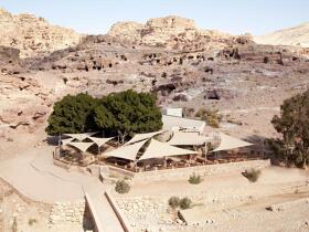Petra Guest House 4*