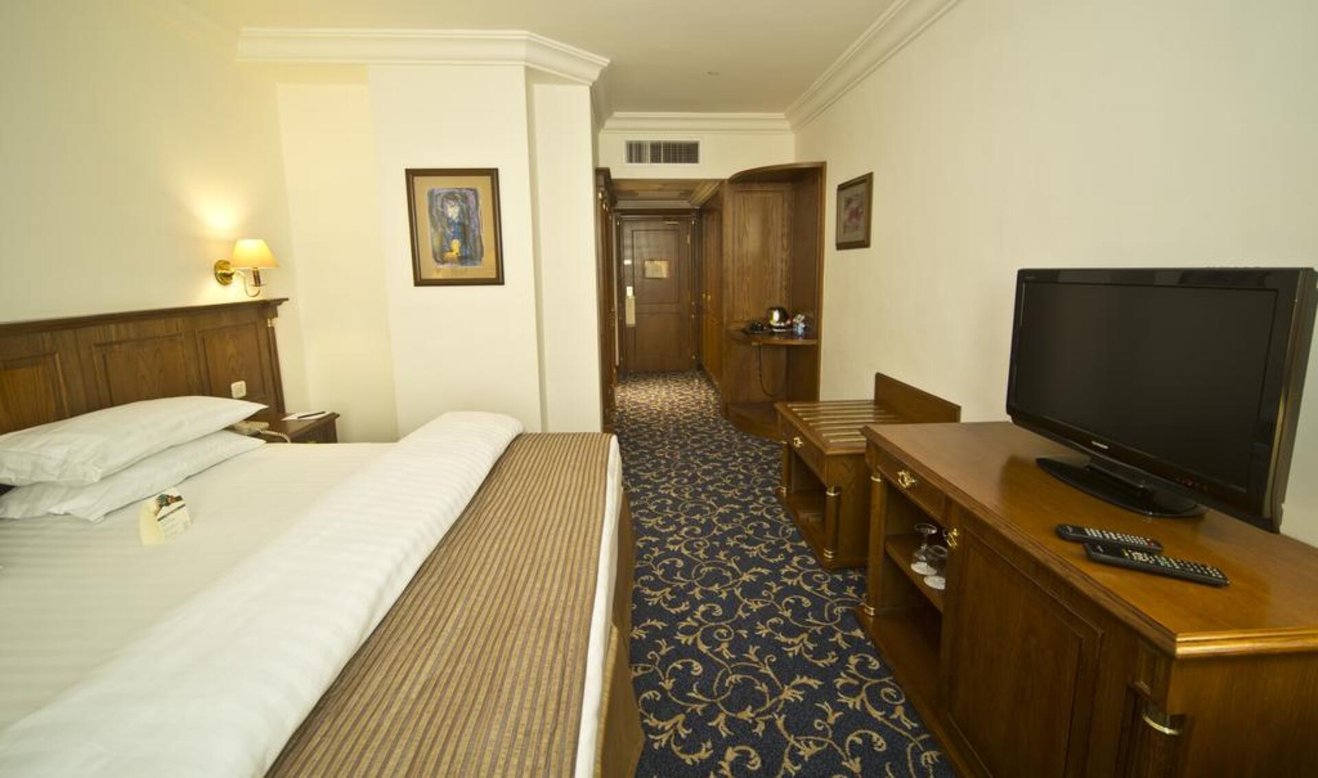 Bristol Hotel 5* 14
