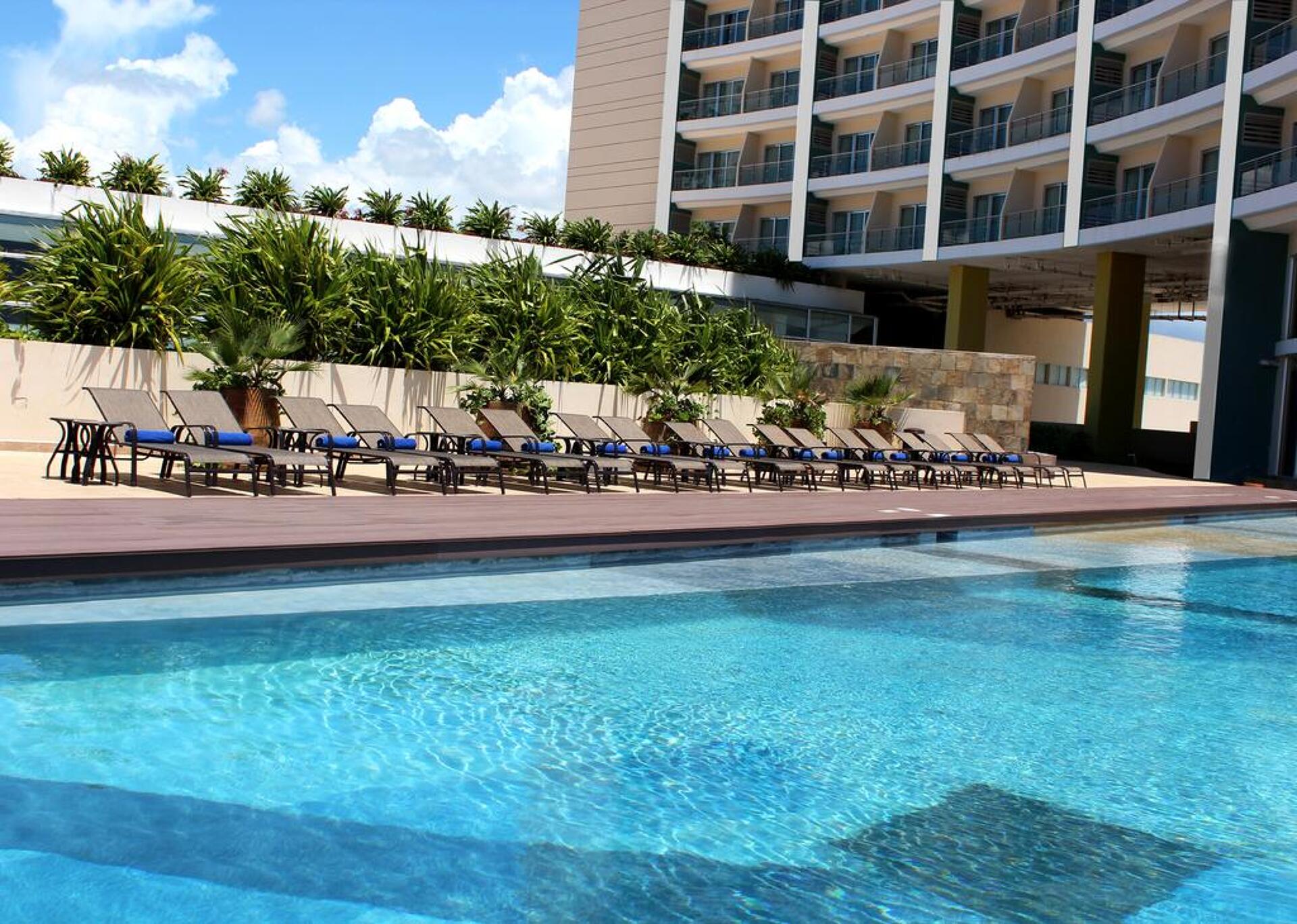 Krystal Urban Cancun 4* 1