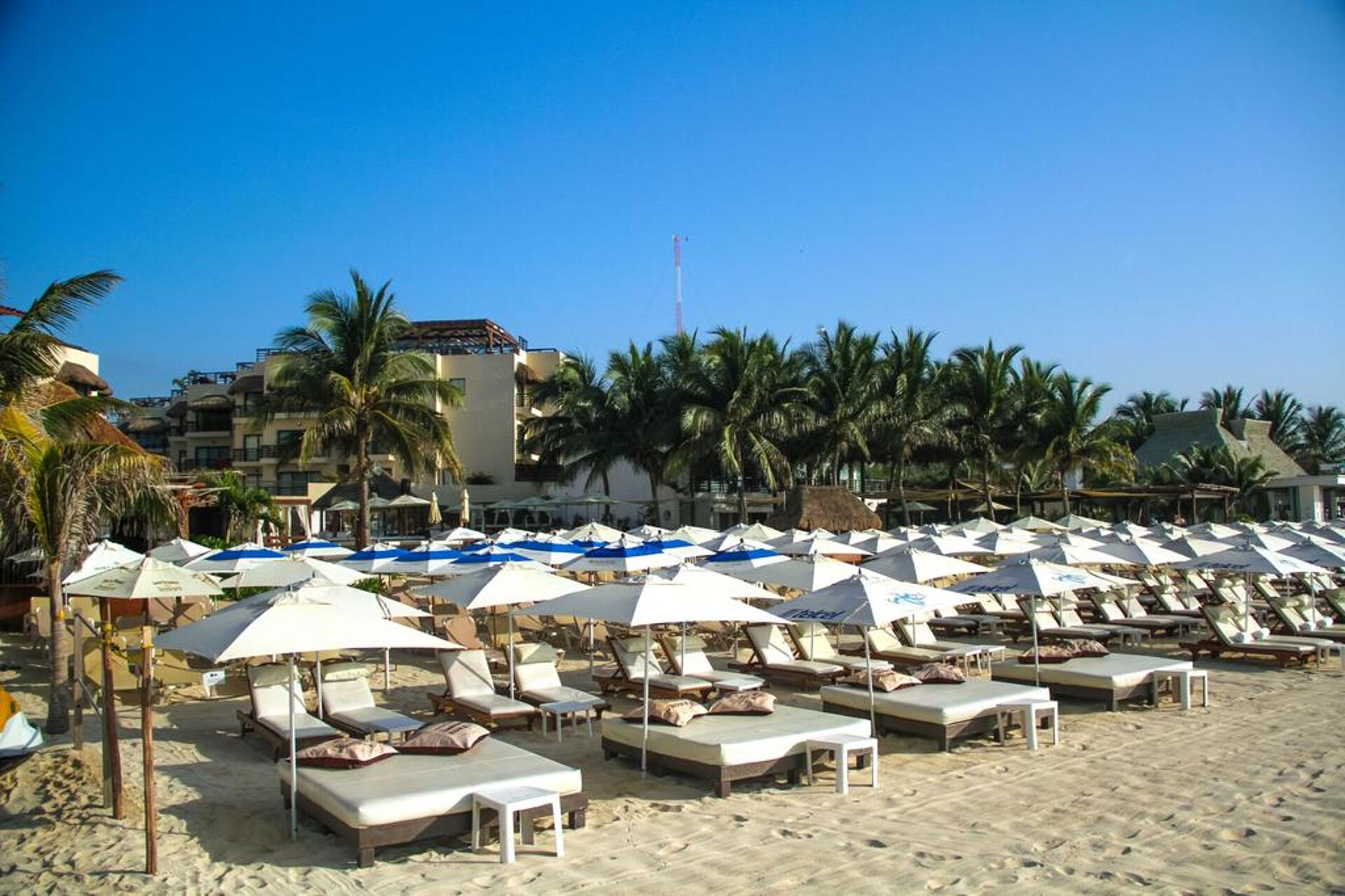 Tukan Hotel & Beach Club 4* 18