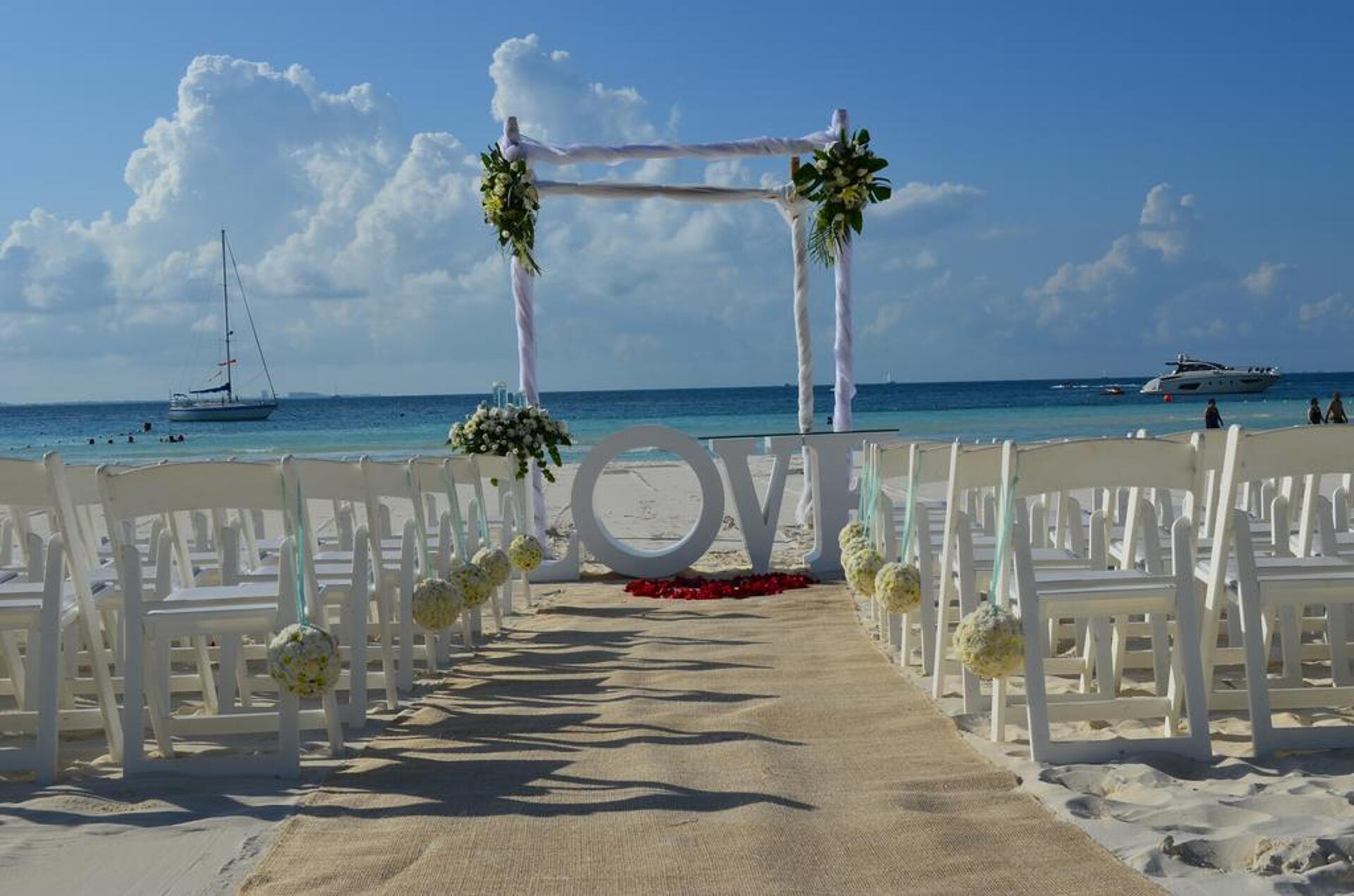 Beachscape Kin Ha Villas & Suites 4* 8