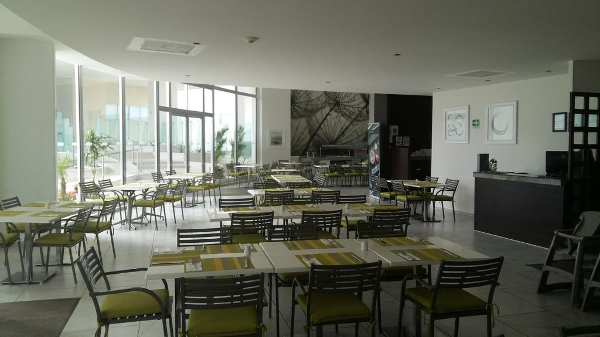 Krystal Urban Cancun 4* 4