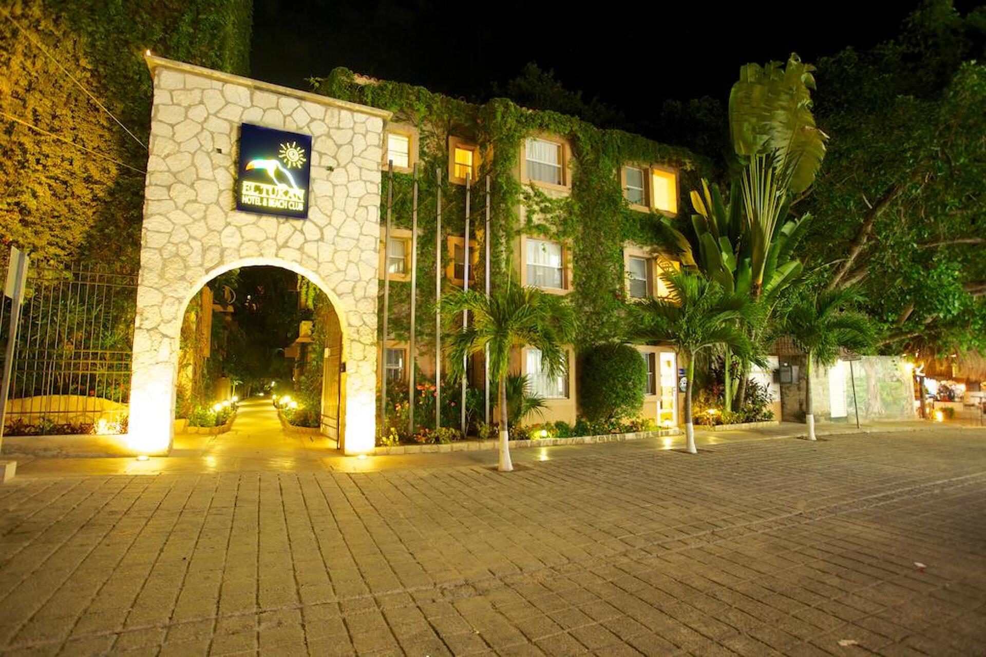 Tukan Hotel & Beach Club 4* 13