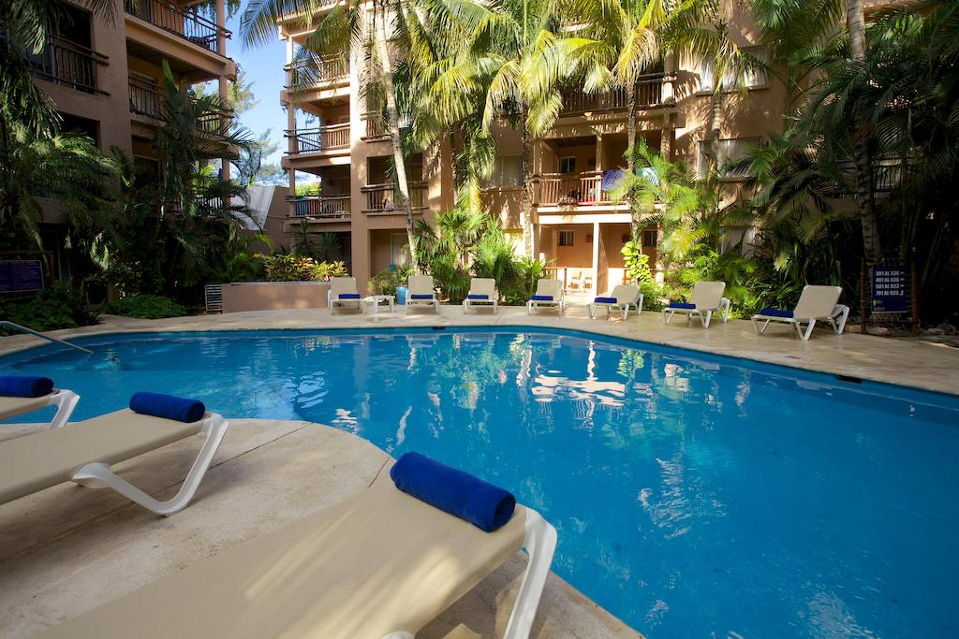 Tukan Hotel & Beach Club 4* 8