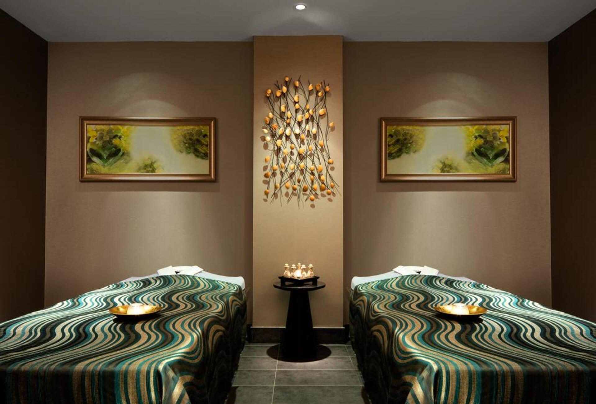 Hormuz Grand Hotel  5* 15