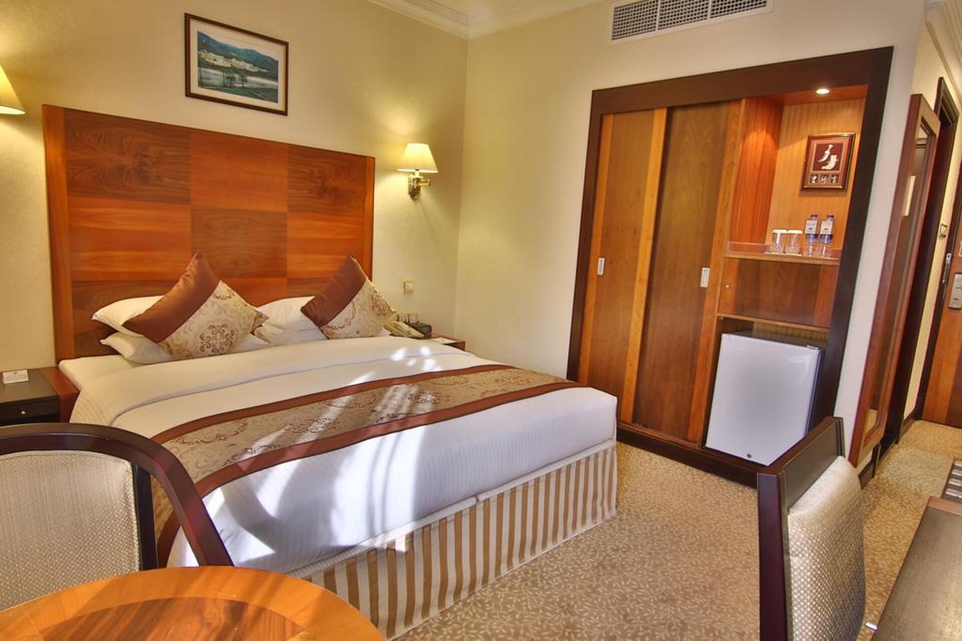 Majan Continental  4* 7