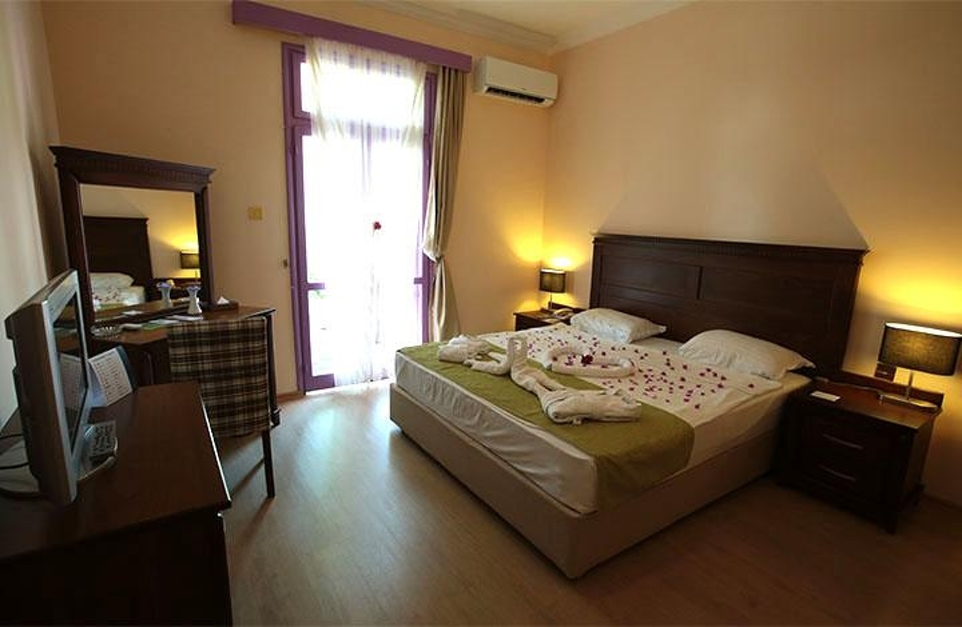 Merit Cyprus Gardens Holiday Village 4* 13