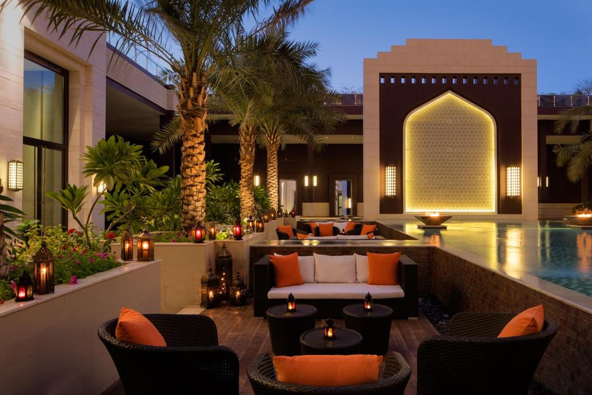 Hormuz Grand Hotel  5* 23