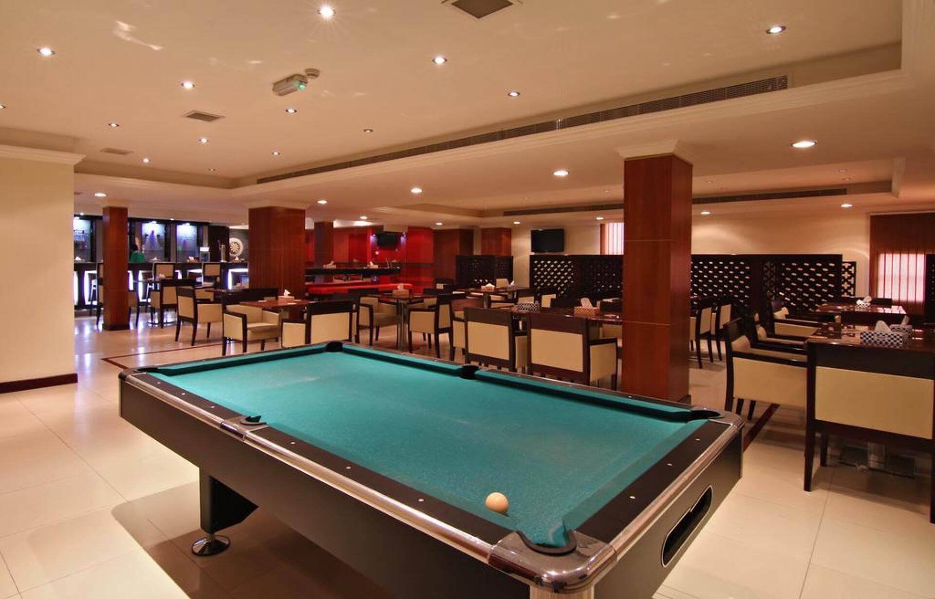 Majan Continental  4* 15