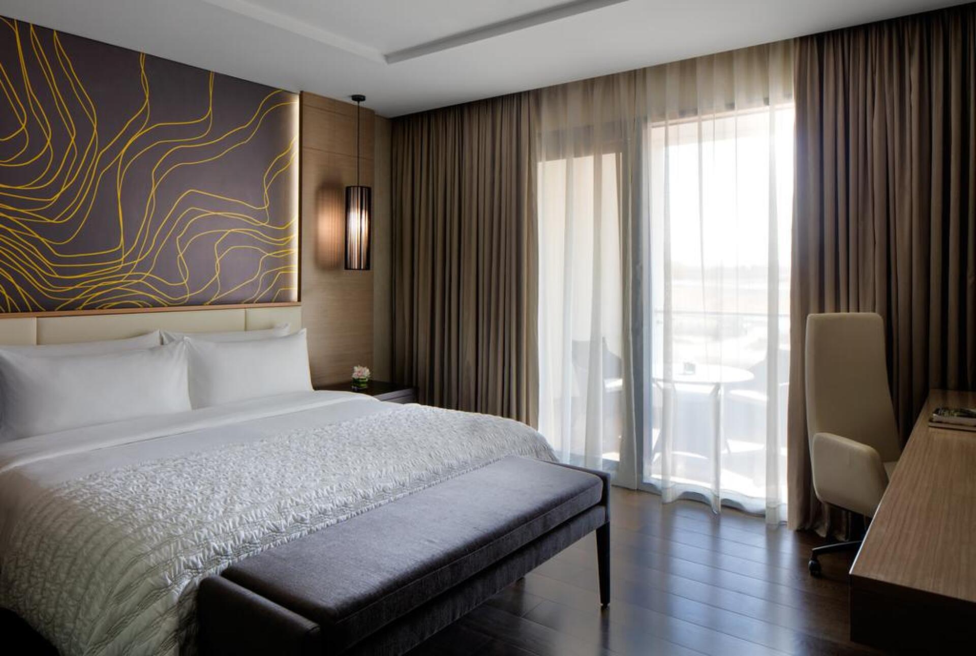 Hormuz Grand Hotel  5* 8
