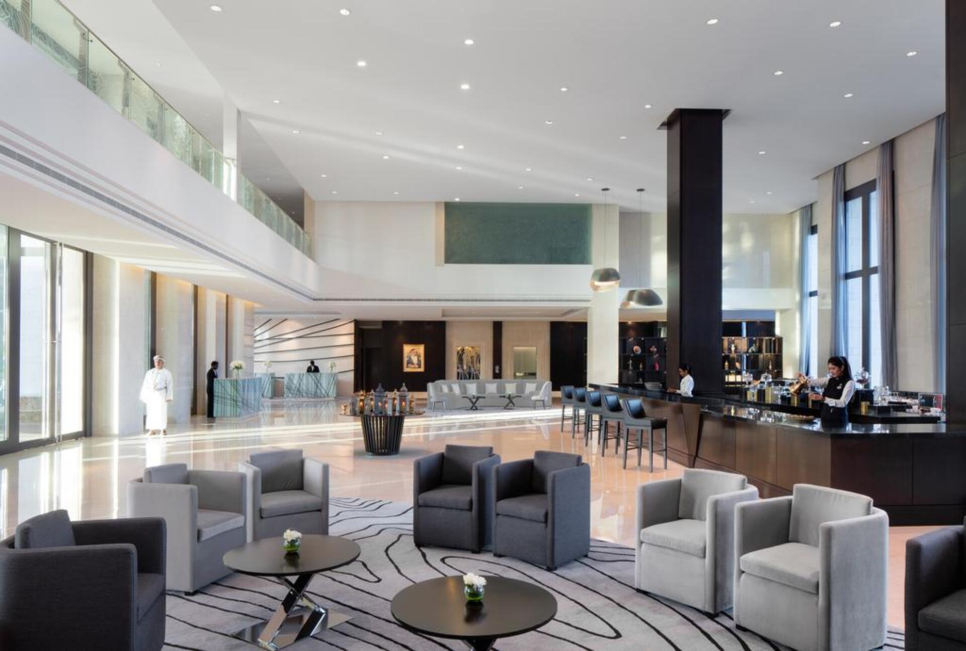 Hormuz Grand Hotel  5* 28