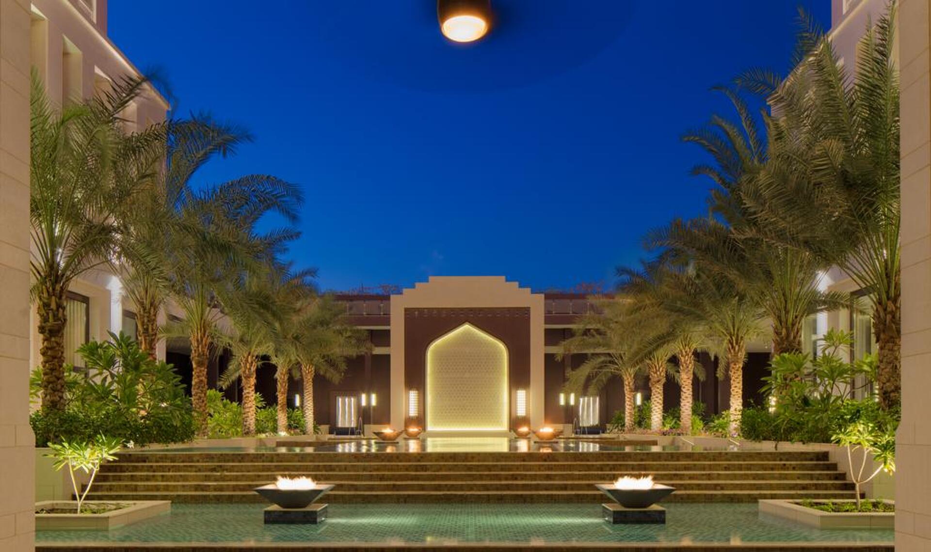Hormuz Grand Hotel  5* 27