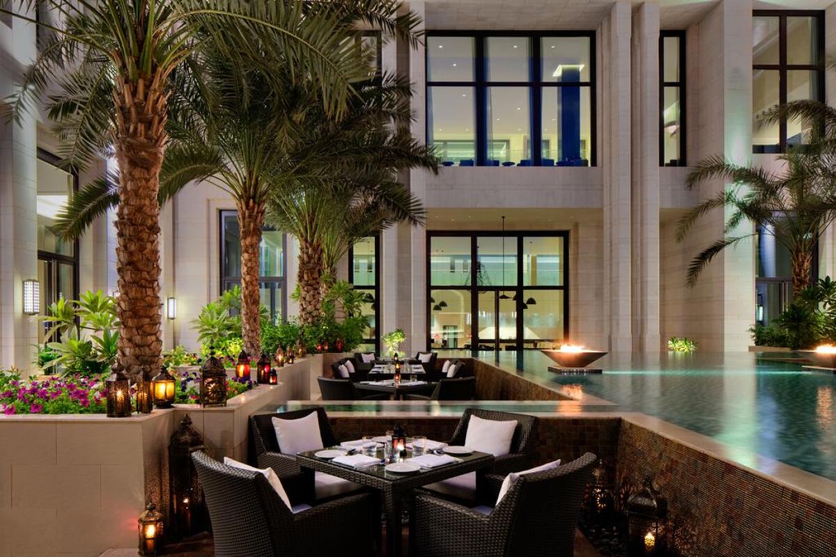 Hormuz Grand Hotel  5* 1