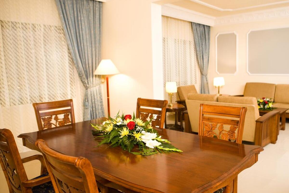 Muscat Holiday  4* last