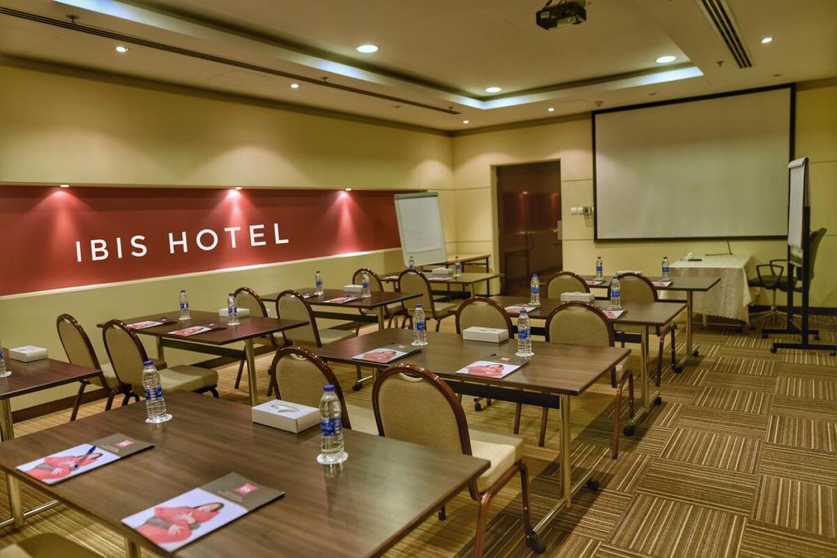 Ibis Muscat 3* 3