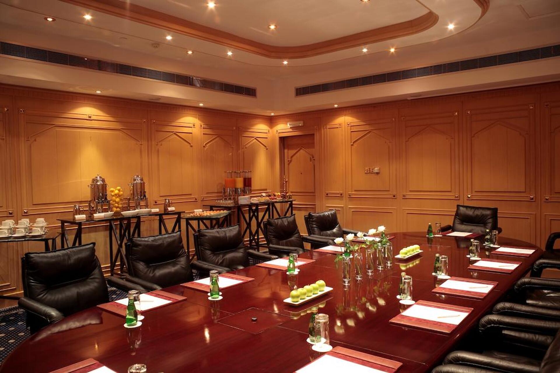 Crowne Plaza Muscat 4* 38
