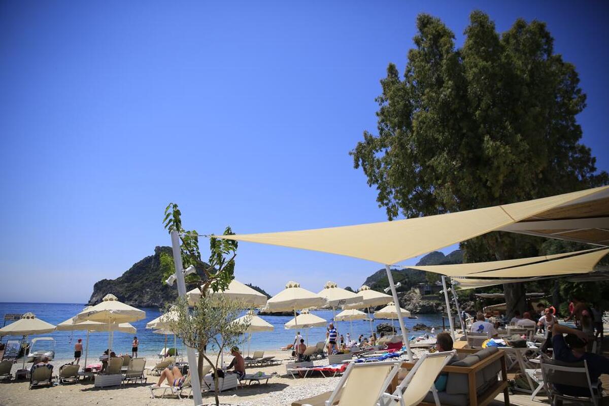 Akrotiri Beach 4* 3