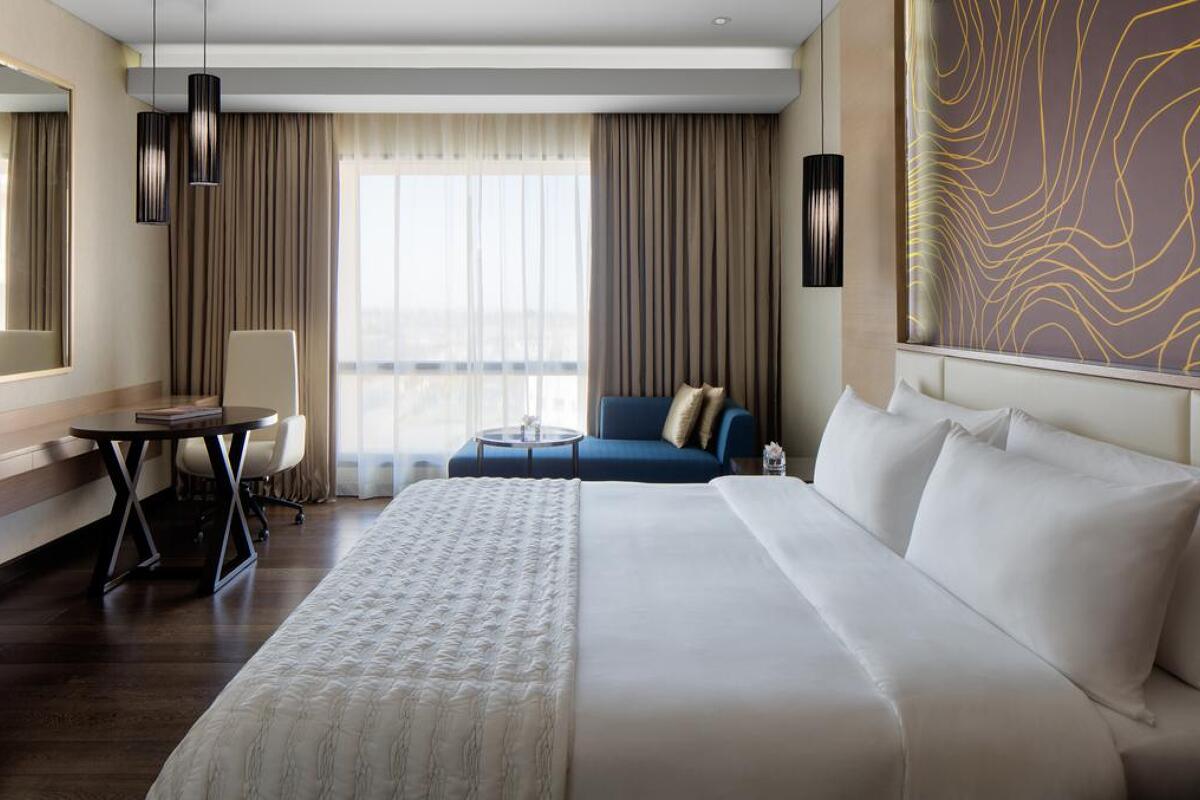 Hormuz Grand Hotel  5* last