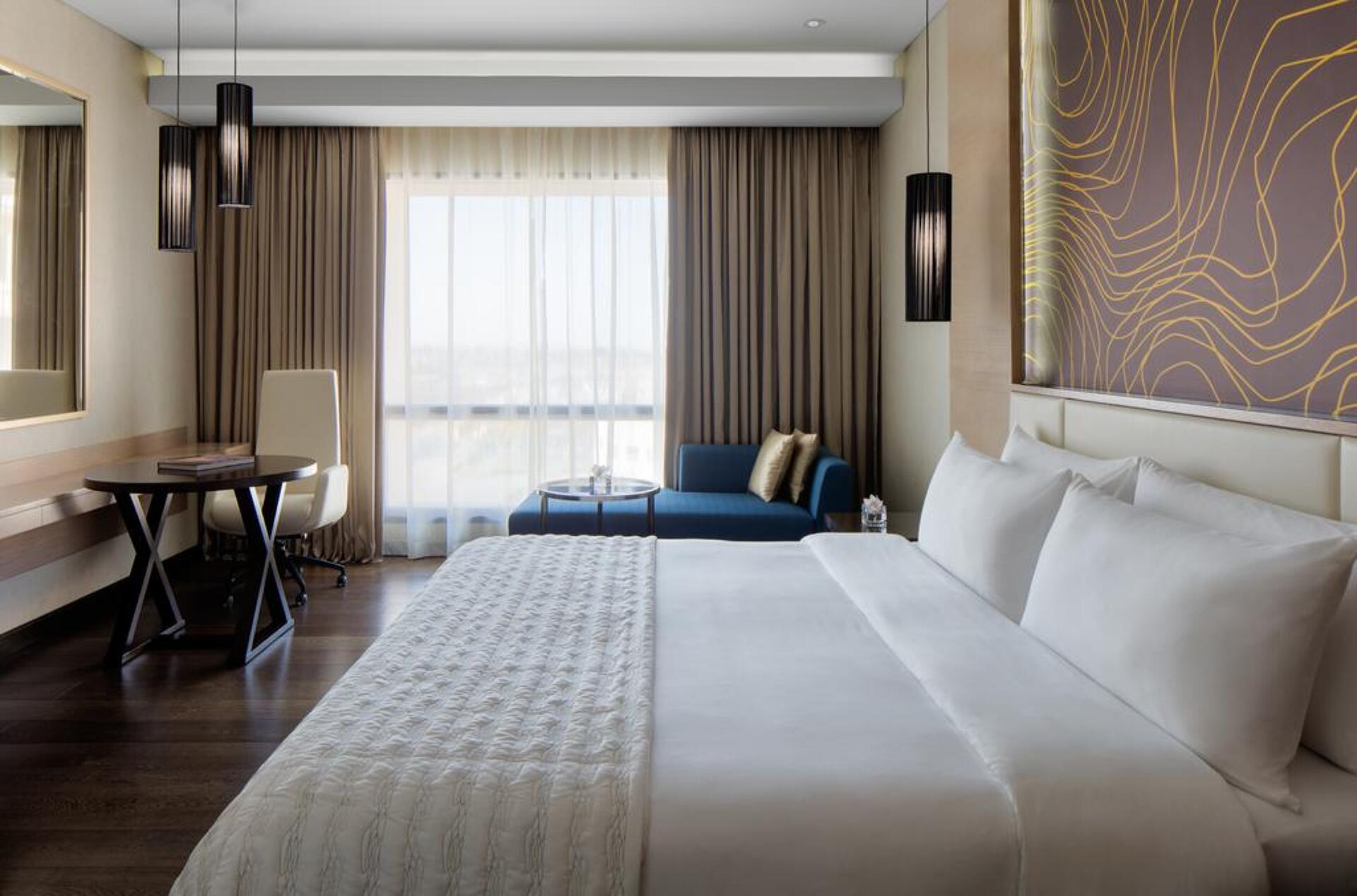 Hormuz Grand Hotel  5* 4