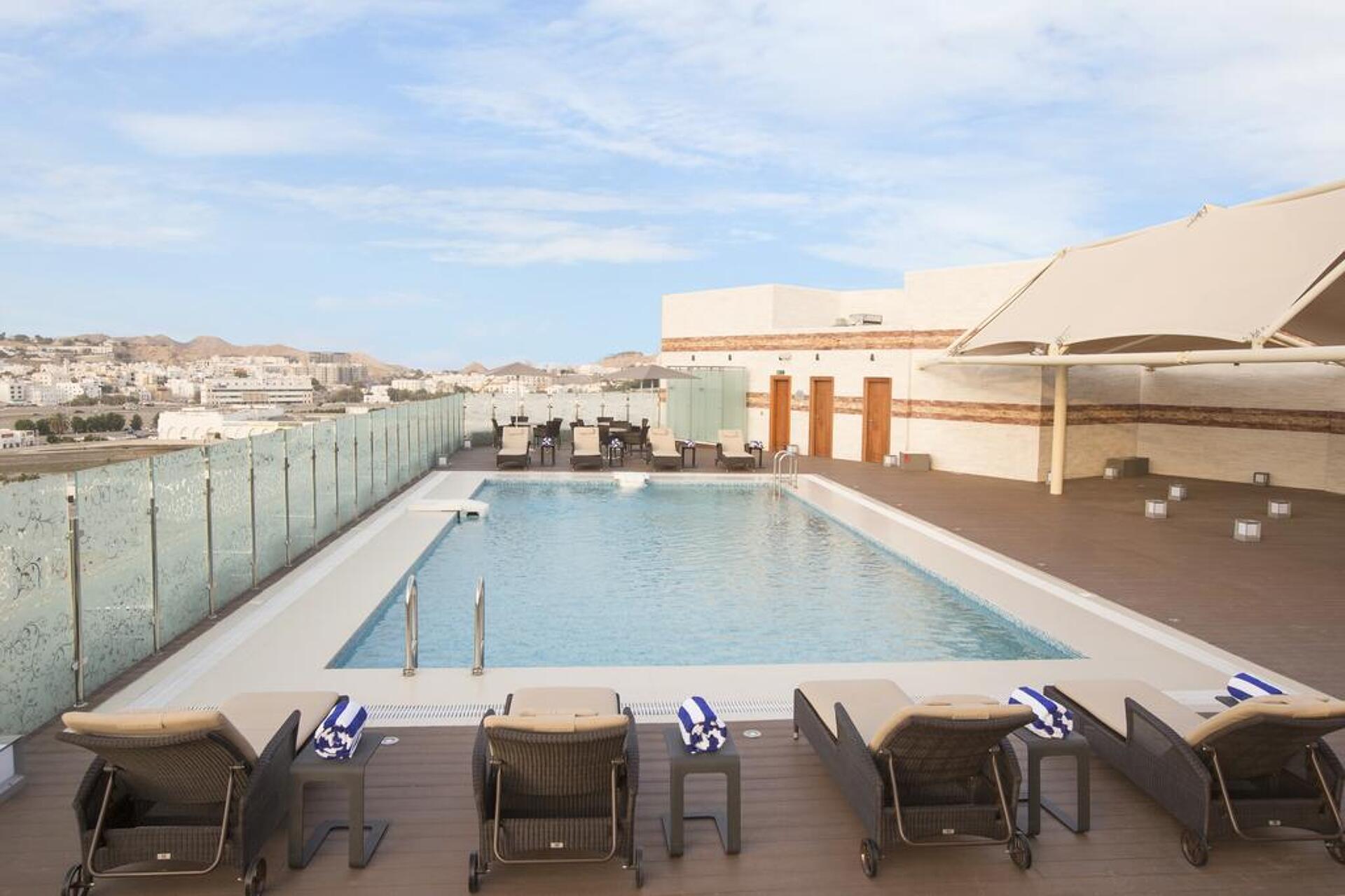 Coral Muscat Hotel & Apartments 4* 5