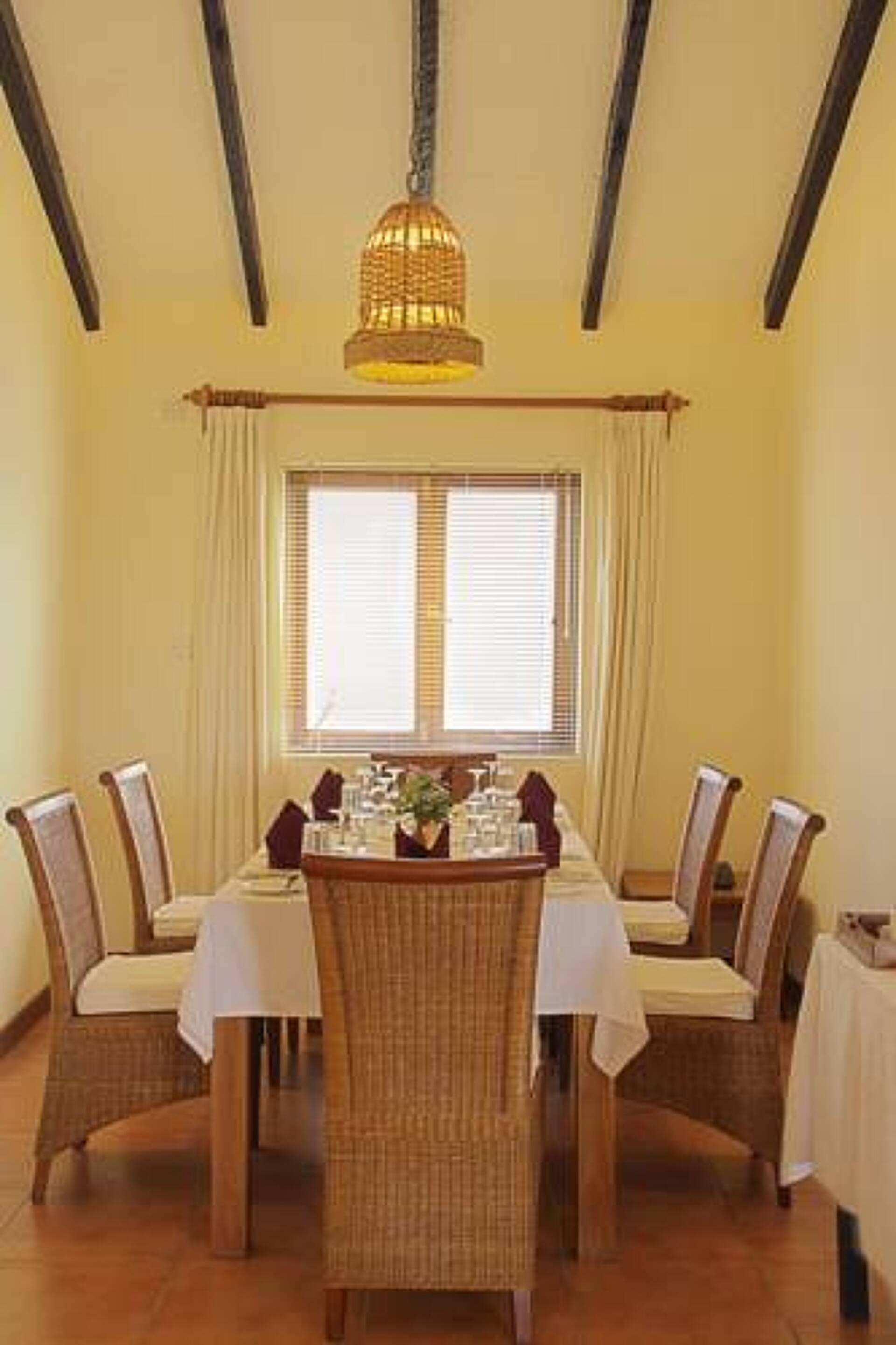 Pinewood Beach Resort & Spa 10