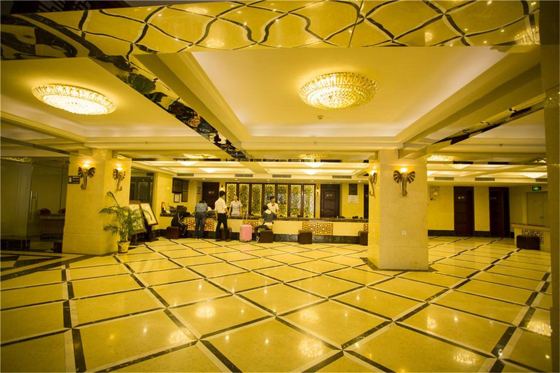 Harvest Seaview Hotel Sanya 4* 1