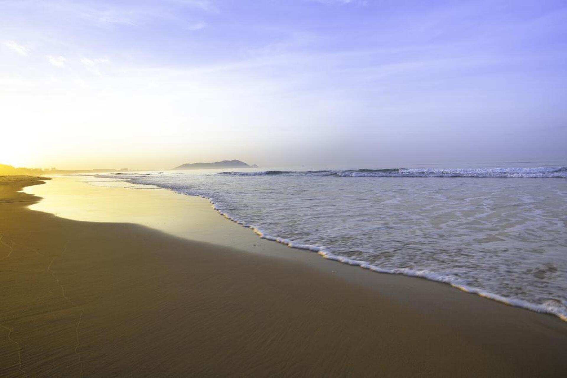 Aloha Oceanfront Suite Resort 5* 18