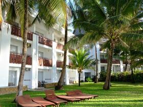 Voyager Beach Resort  4*