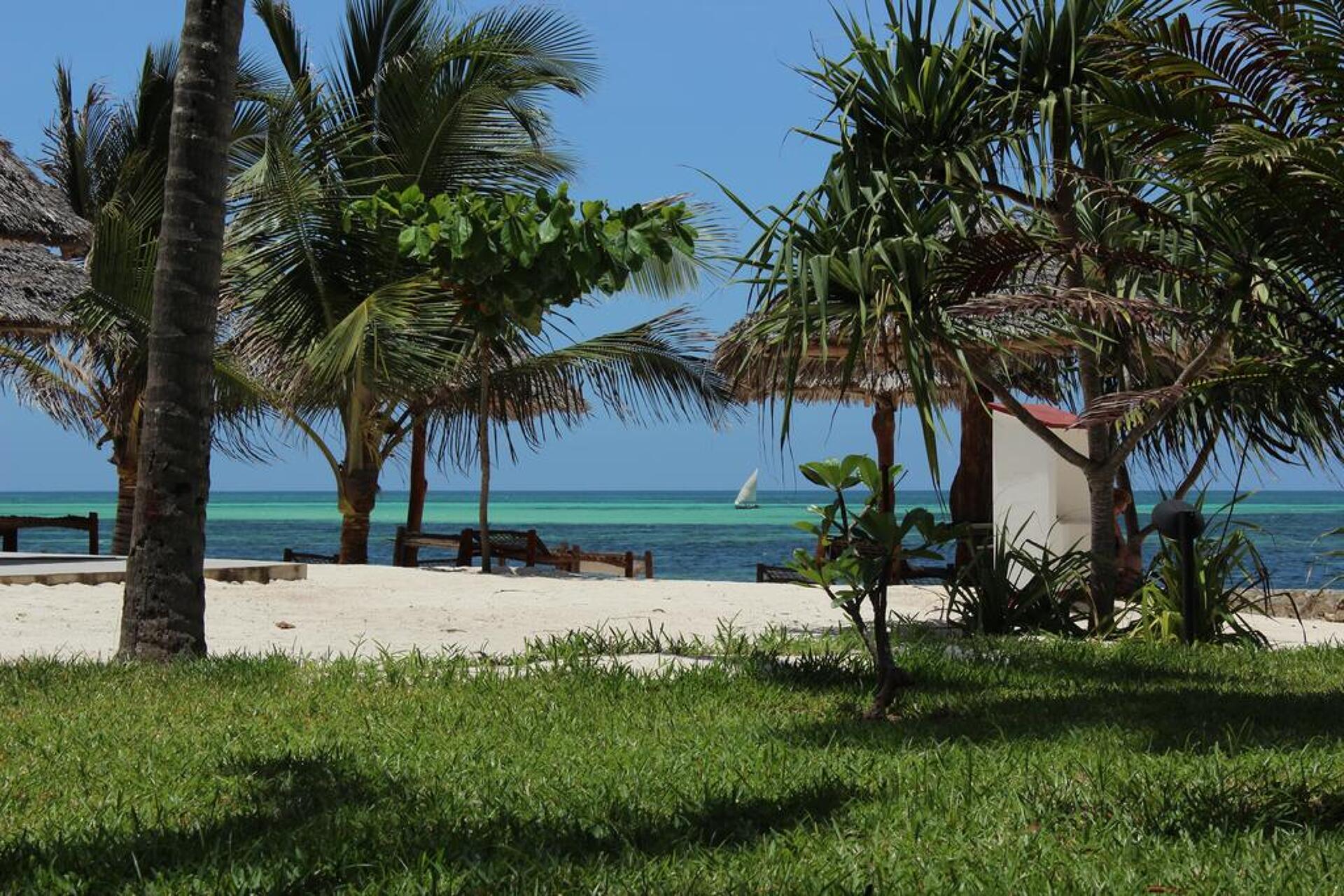 Uroa Bay Beach Resort 4* 3
