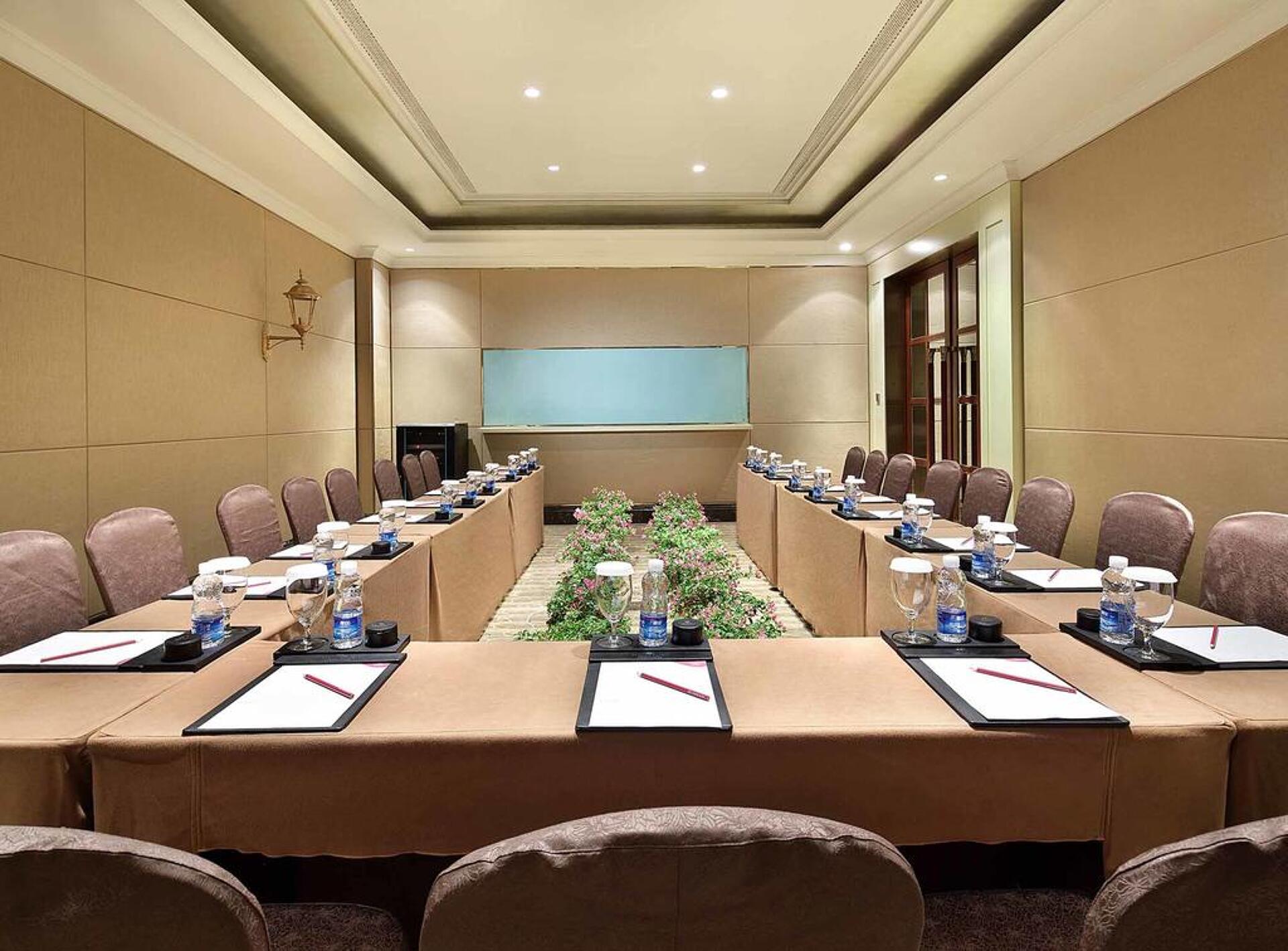 Crowne Plaza Resort Sanya Bay 6