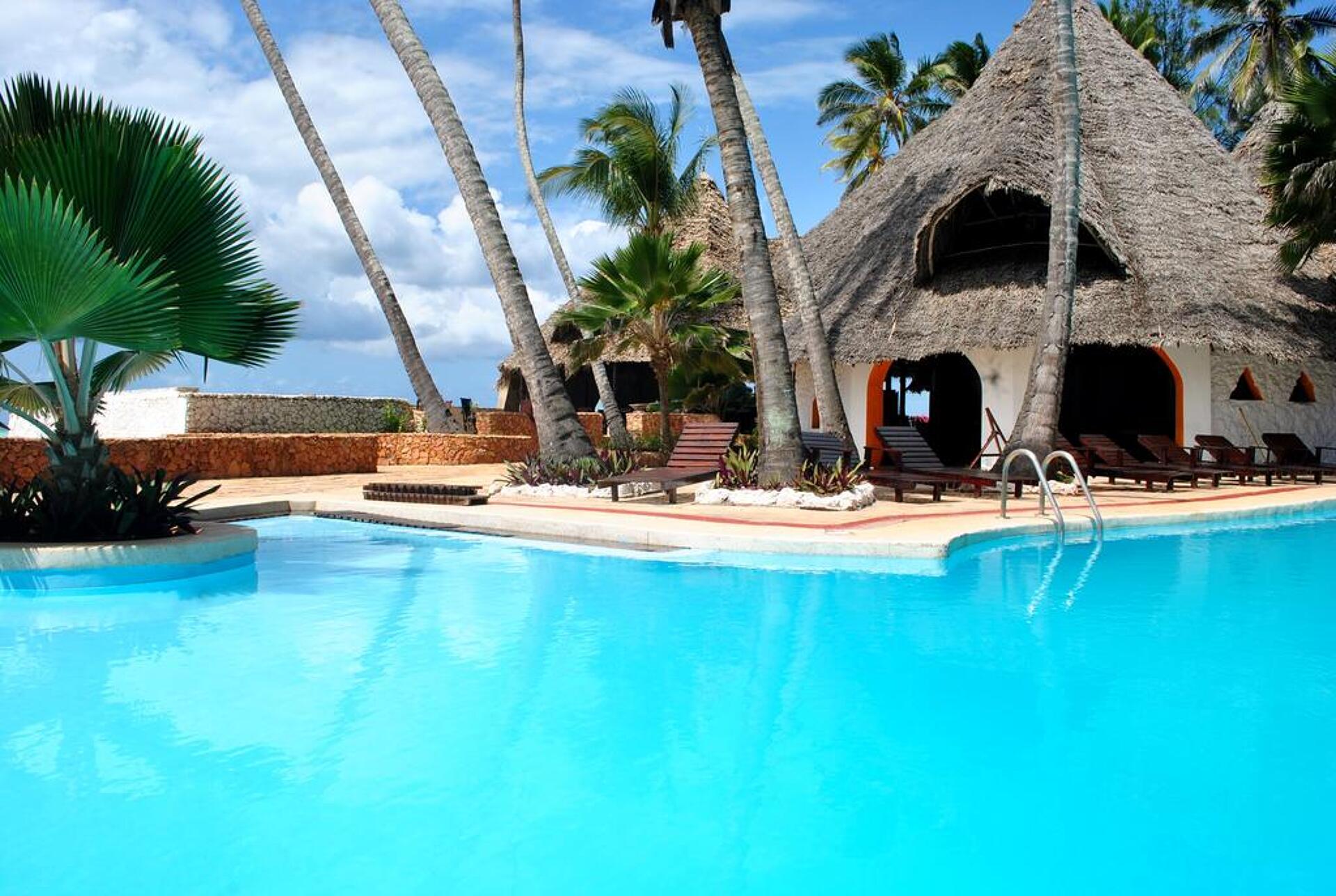 Coral Reef Resort 3* 8