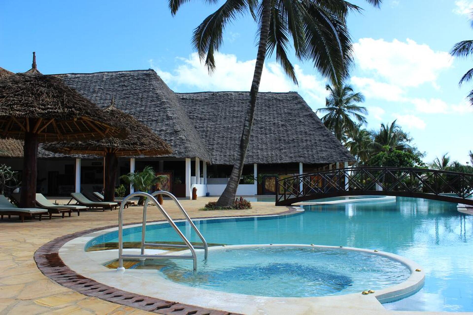 Uroa Bay Beach Resort 4* 13