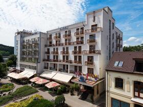 Hotel Jalta 2*