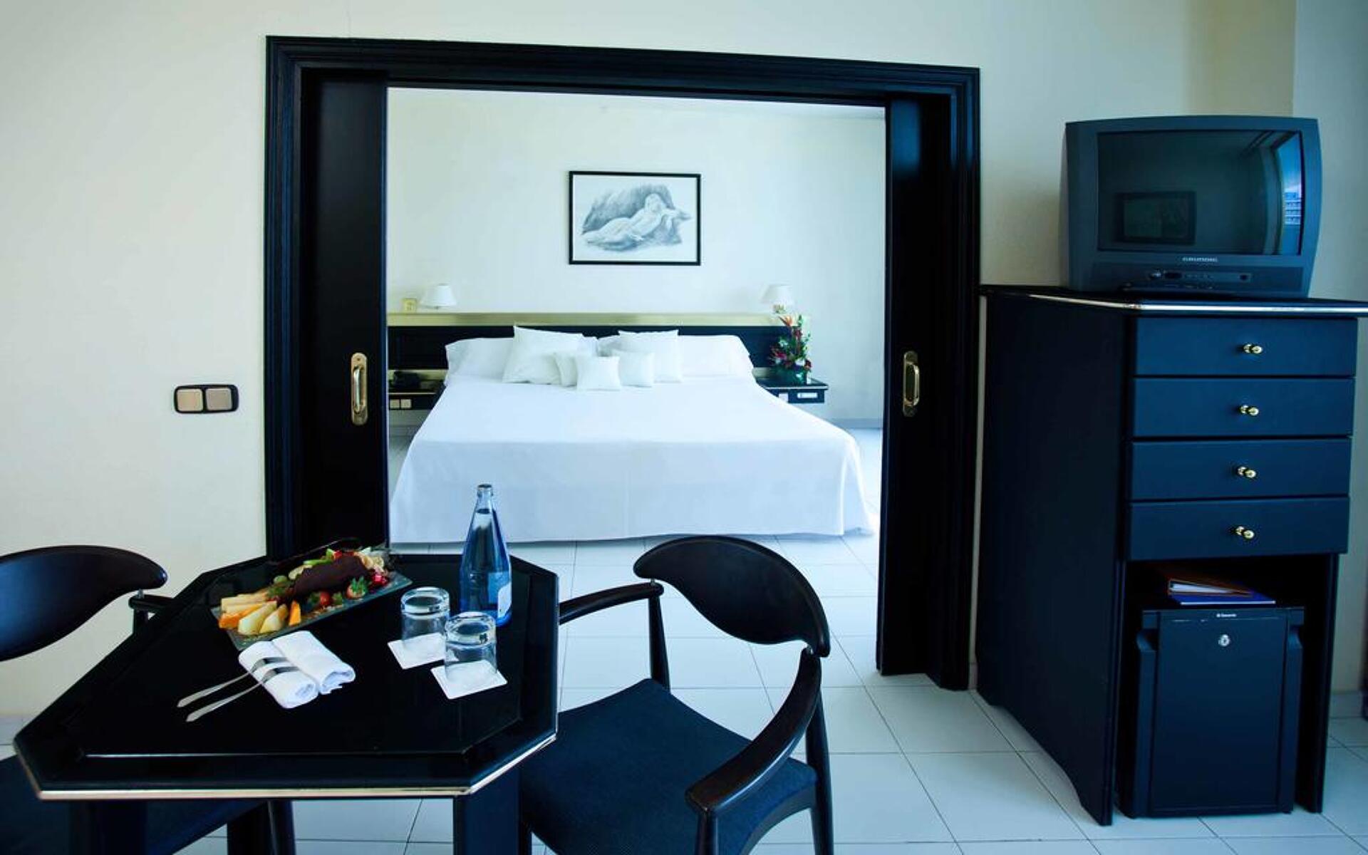 Mediterranean Palace 5* 11