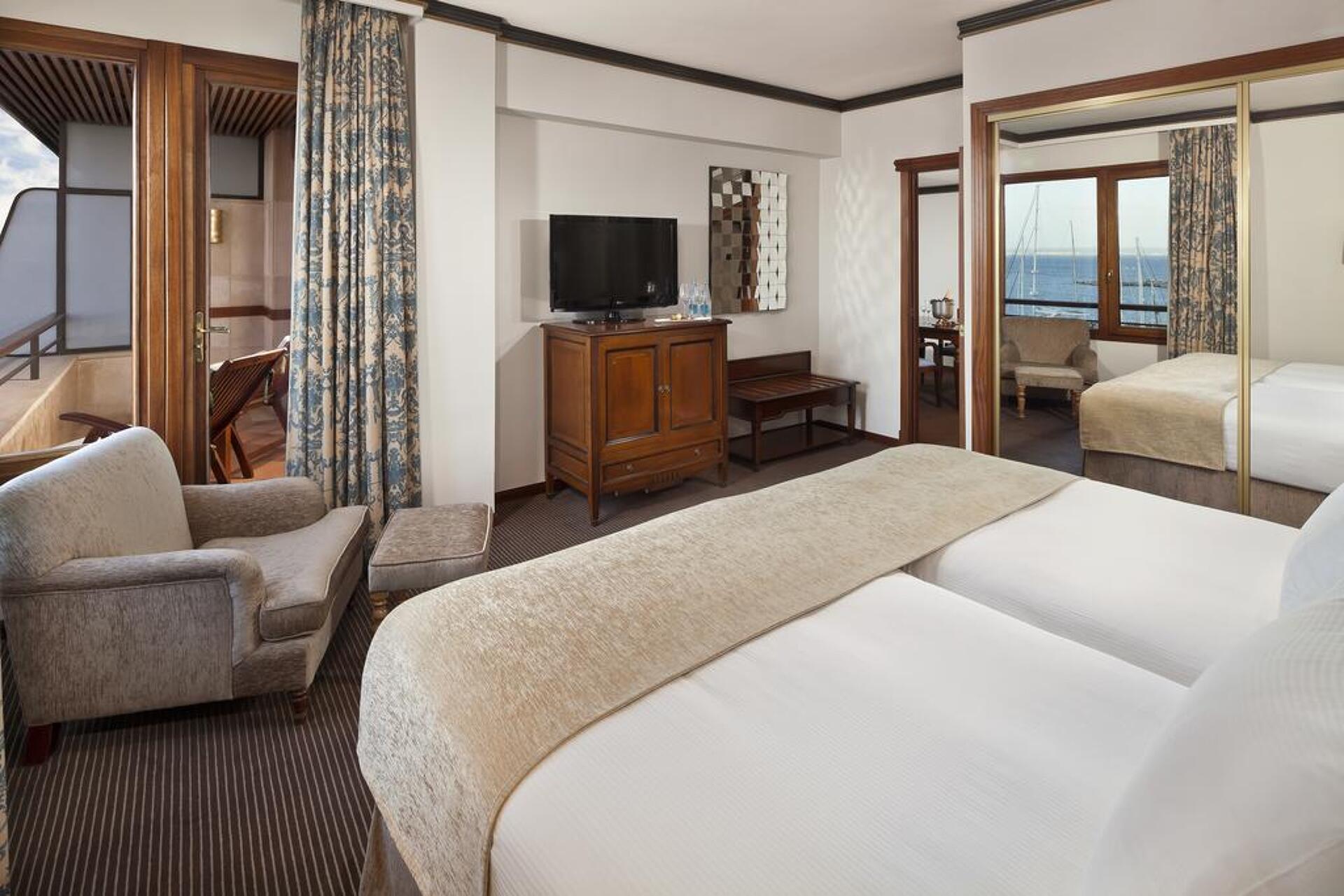 Gran Melia Victoria 5* 24