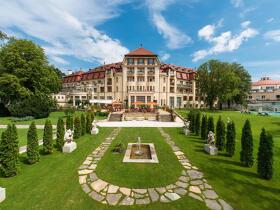 Danubius Health Spa Resort Thermia Palace 5*