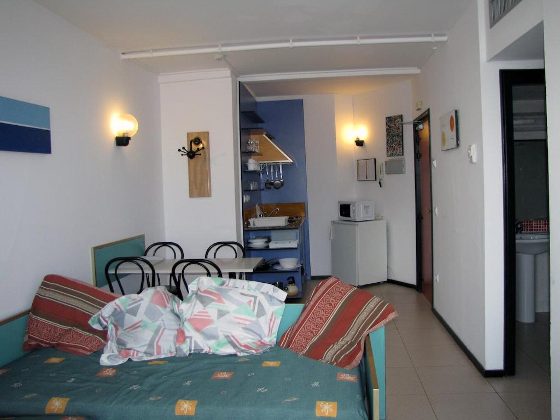 Sun & Moon Apartaments 3* 8