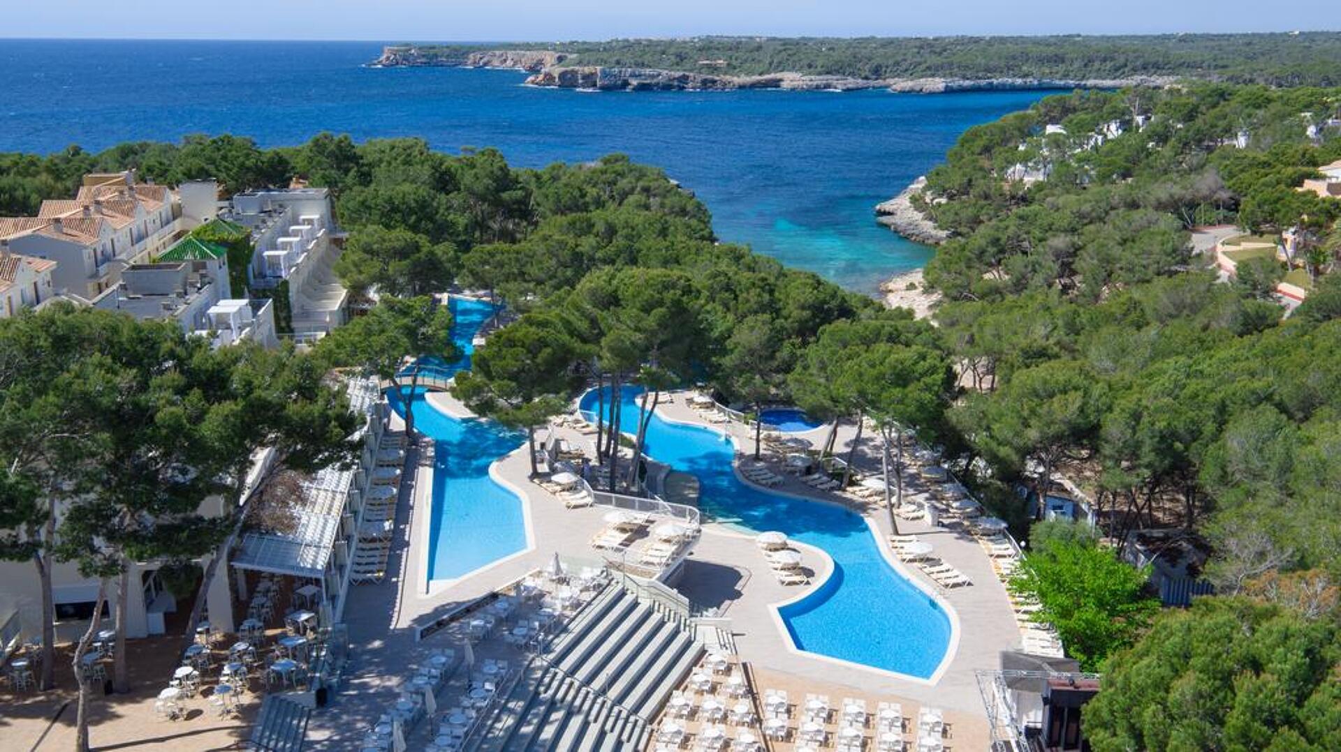 Iberostar Club Cala Barca 4* 0