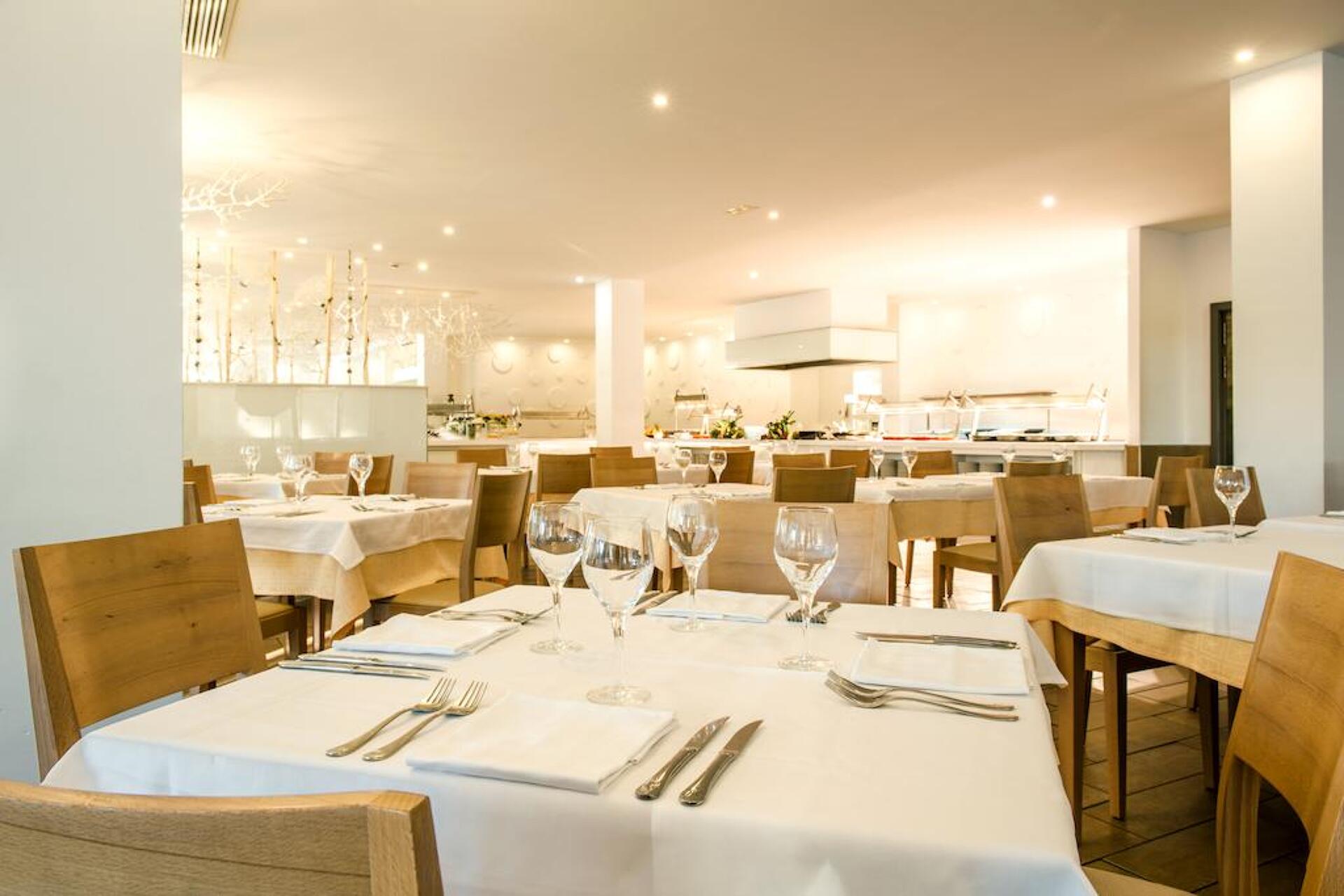 Iberostar Club Cala Barca 4* 16