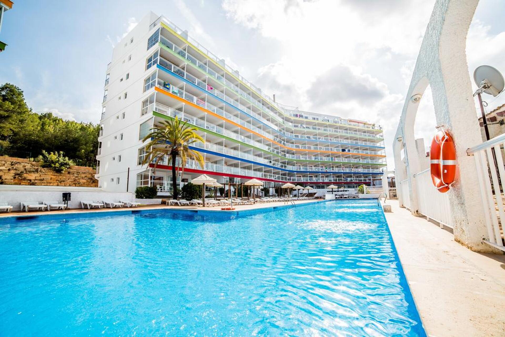 Apartamentos Deya 3* 9