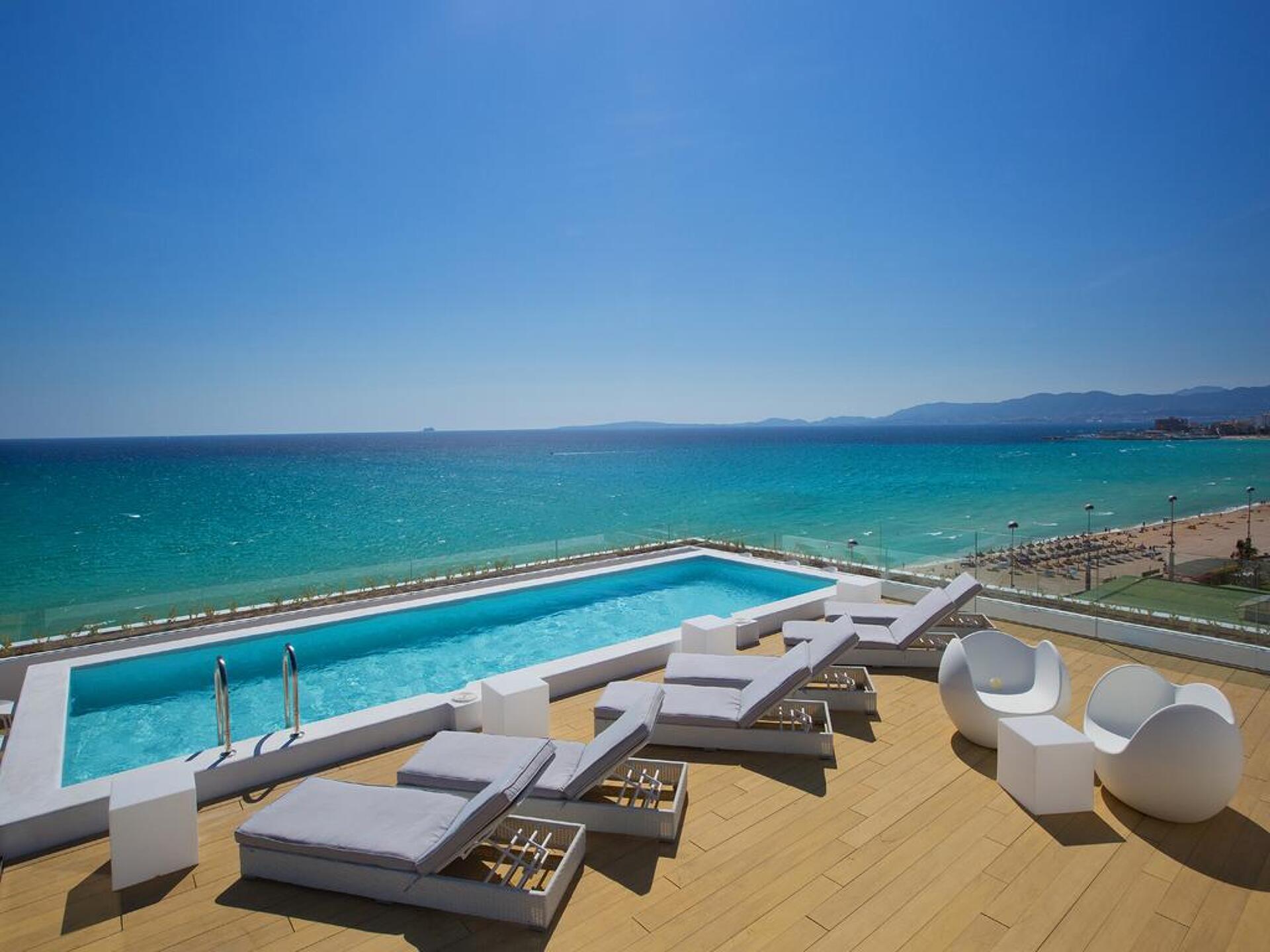 HM Tropical 4* 11